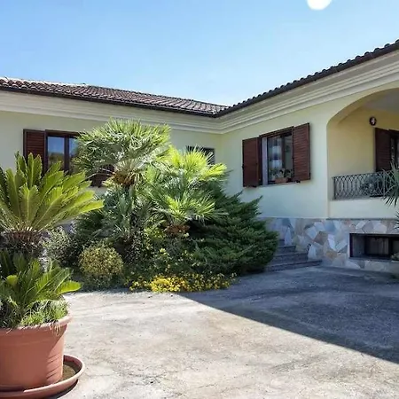 Mistral Per 7 Persone Terrazza Bbq Ac Wifi Vila