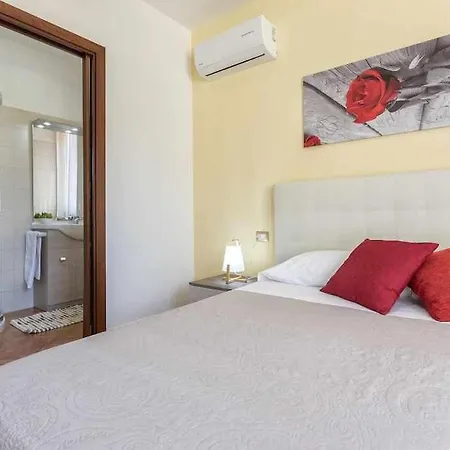 Mistral Per 7 Persone Terrazza Bbq Ac Wifi Villa *