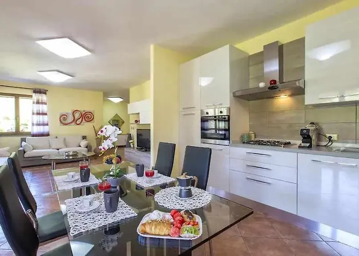 Vila Mistral Per 7 Persone Terrazza Bbq Ac Wifi *