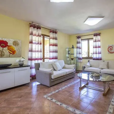 Mistral Per 7 Persone Terrazza Bbq Ac Wifi Alghero