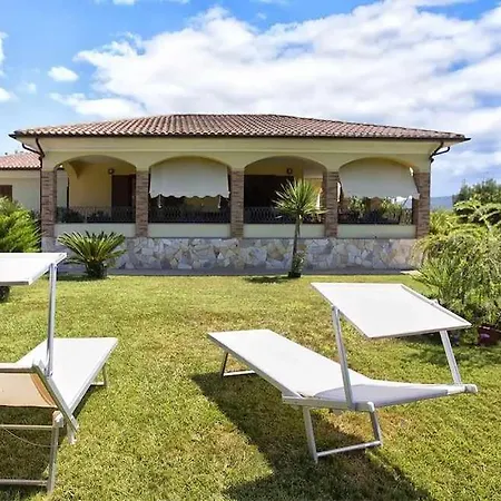 Willa Mistral Per 7 Persone Terrazza Bbq Ac Wifi