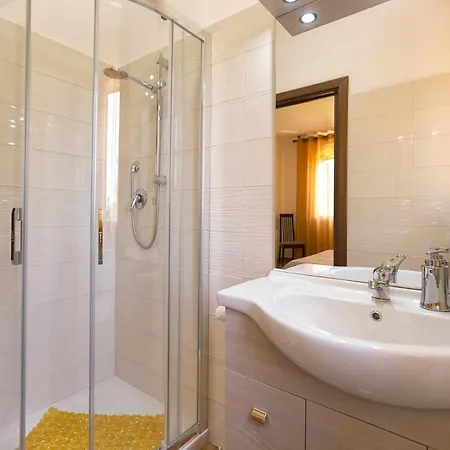 Villa Mistral Per 7 Persone Terrazza Bbq Ac Wifi