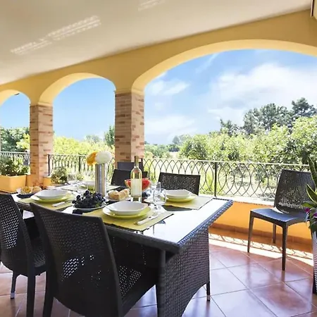 Villa Mistral Per 7 Persone Terrazza Bbq Ac Wifi